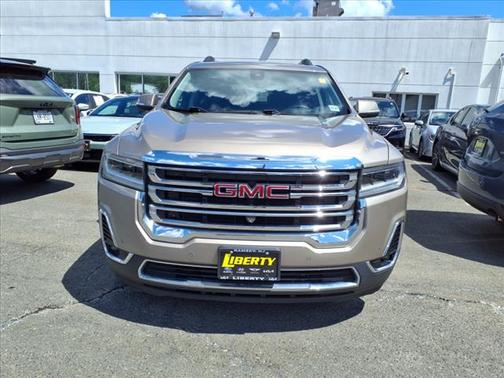 2022 GMC Acadia SLT