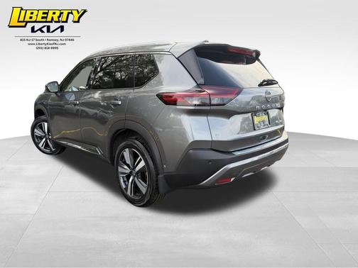 Gun Metallic 2023 Nissan Rogue SL