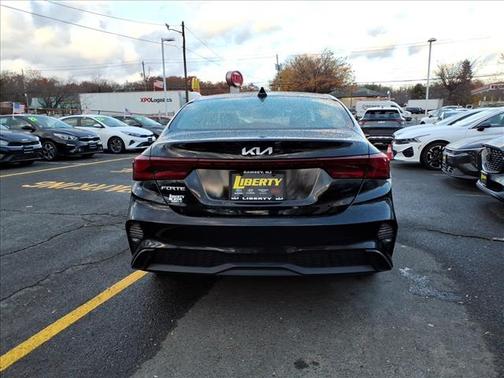 2023 Kia Forte LX