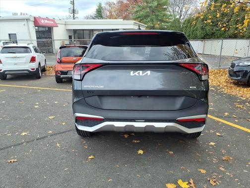 2023 Kia Sportage Hybrid LX