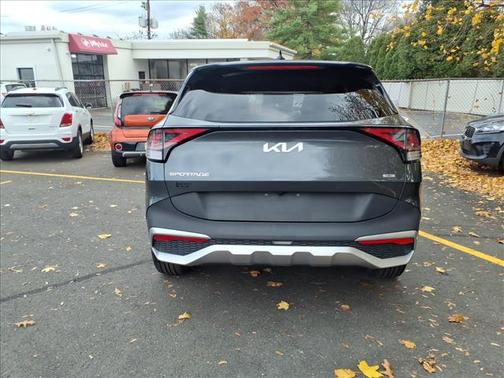 2023 Kia Sportage Hybrid LX