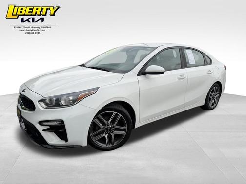 Clear White 2019 Kia Forte S