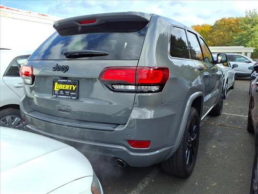 2020 Jeep Grand Cherokee Laredo