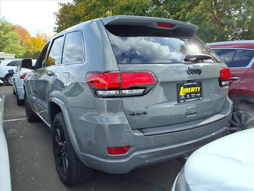2020 Jeep Grand Cherokee Laredo