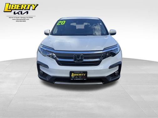 White 2020 Honda Pilot EX