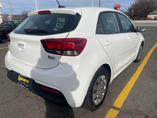 2022 Kia Rio S