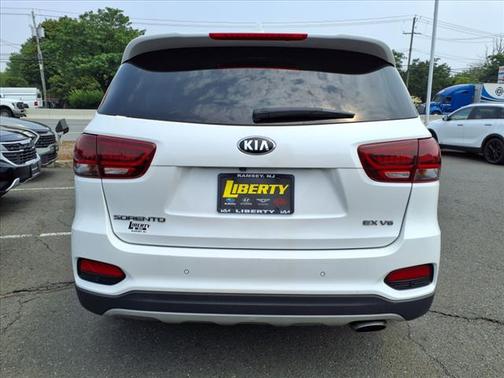 2019 Kia Sorento EX V6