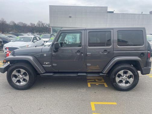 2017 Jeep Wrangler Unlimited Sahara