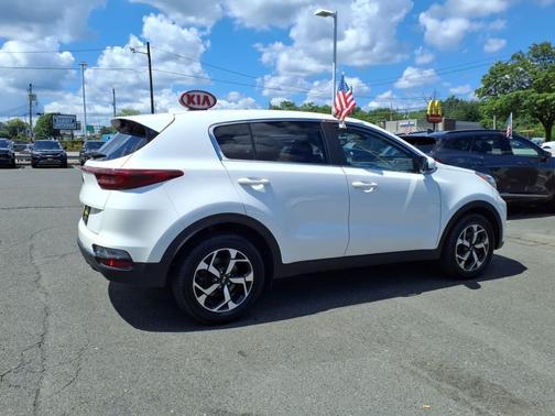 2022 Kia Sportage LX