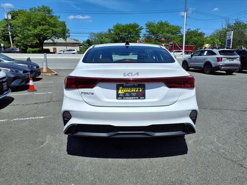 2022 Kia Forte LXS