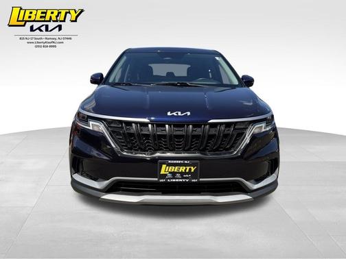 Deep Chroma Blue 2024 Kia Carnival LX