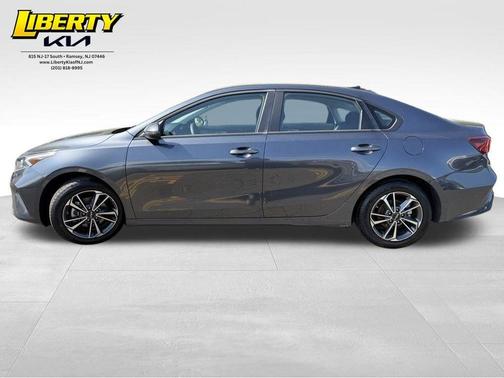 Gravity Gray 2023 Kia Forte LXS
