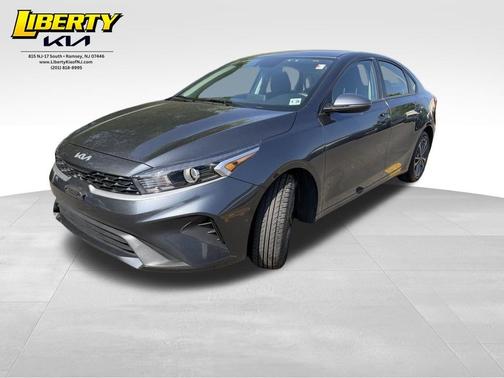 Gravity Gray 2023 Kia Forte LXS