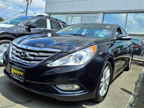 2012 Hyundai SONATA Limited