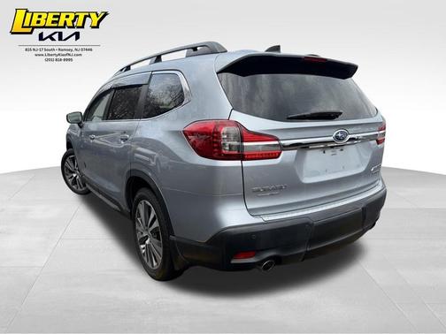 Ice Silver Metallic 2020 Subaru Ascent Limited 7-Passenger