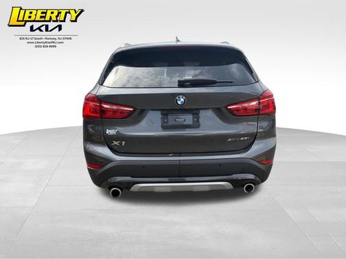 Mineral Gray Metallic 2021 BMW X1 xDrive28i