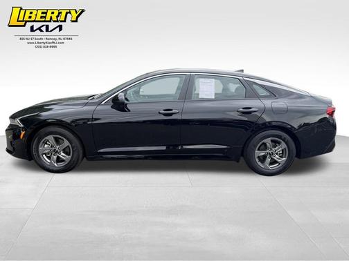 Ebony Black 2024 Kia K5 LXS
