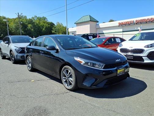 2023 Kia Forte LX
