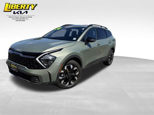 Jungle Green 2024 Kia Sportage X-Line