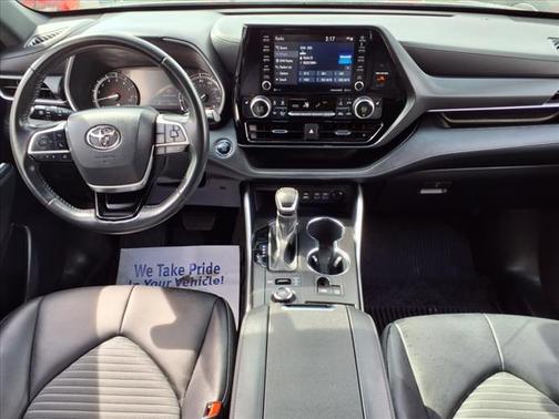 2022 Toyota Highlander XSE