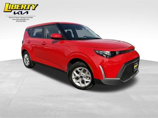 Inferno Red 2023 Kia Soul LX