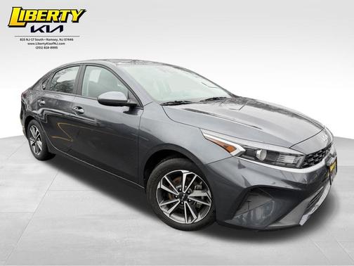 Gravity Gray 2023 Kia Forte LXS