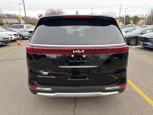 2022 Kia Carnival EX