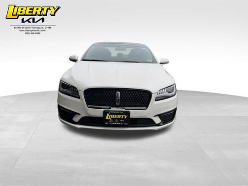 White Platinum Clearcoat Metallic 2018 Lincoln MKZ Select