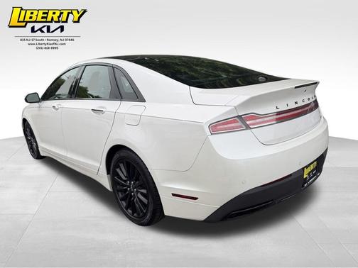 White Platinum Clearcoat Metallic 2018 Lincoln MKZ Select