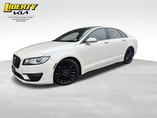 White Platinum Clearcoat Metallic 2018 Lincoln MKZ Select