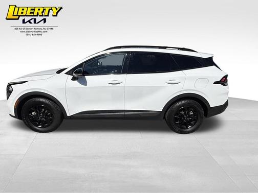 Glacial White Pearl 2023 Kia Sportage X-Pro