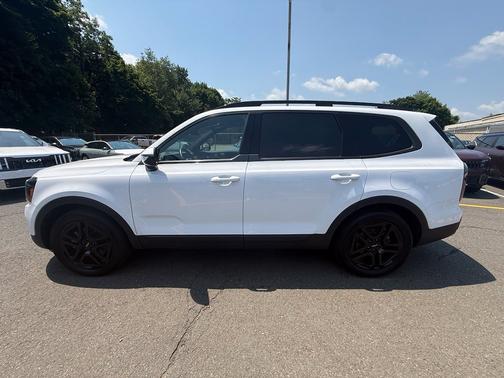 Glacial White Pearl 2024 Kia Telluride SX X-Line