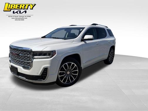 White Frost Tri-Coat 2022 GMC Acadia Denali