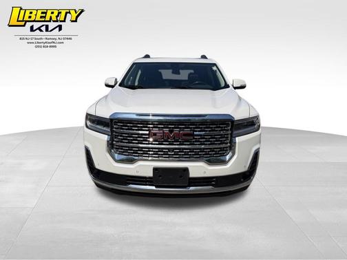 White Frost Tri-Coat 2022 GMC Acadia Denali