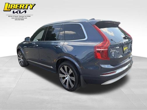 Denim Blue Metallic 2022 Volvo XC90 T6 Inscription 7 Passenger