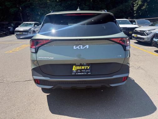 Jungle Green 2023 Kia Sportage X-Line