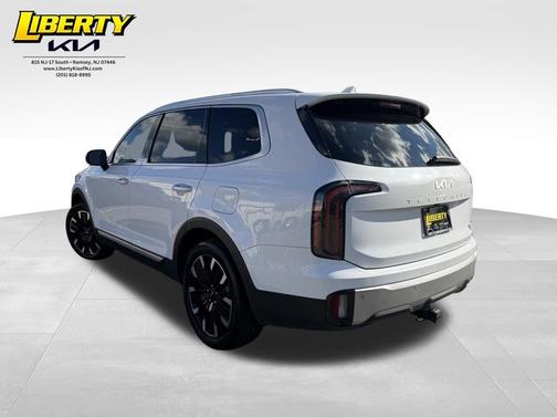 Glacial White Pearl 2024 Kia Telluride SX-Prestige