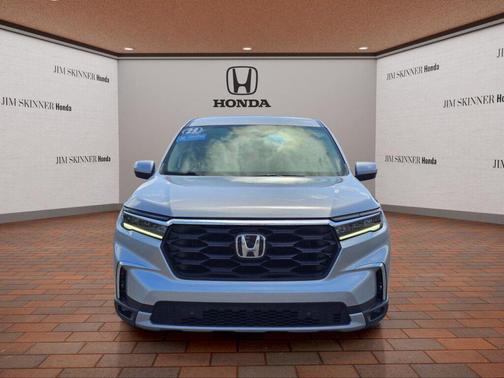 Lunar Silver Metallic 2023 Honda Pilot 2WD EX-L 8 Passenger