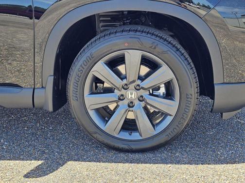 Crystal Black Pearl 2026 Honda Pilot Sport
