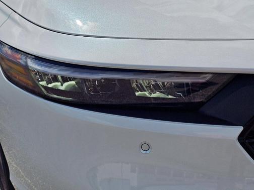 Platinum White Pearl 2026 Honda Accord Hybrid EX-L