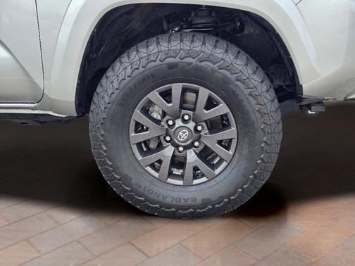 Celestial Silver Metallic 2023 Toyota Tacoma SR5