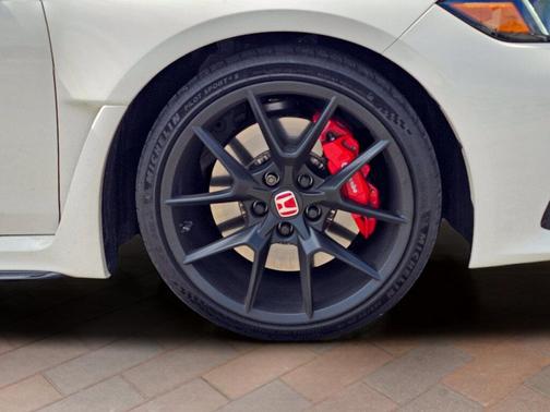 Championship White 2025 Honda Civic Type R TYPER