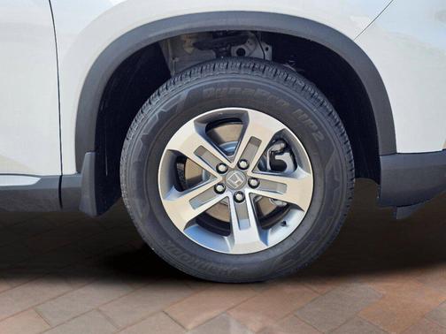 Platinum White Pearl 2024 Honda Pilot EX-L