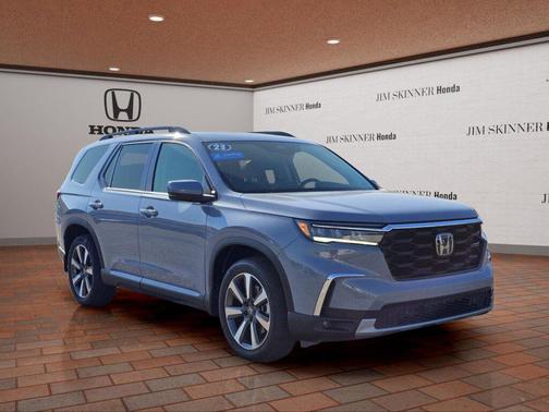 2023 Honda Pilot Touring 8-Passenger