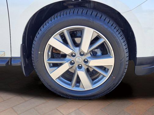 2015 Nissan Pathfinder Platinum