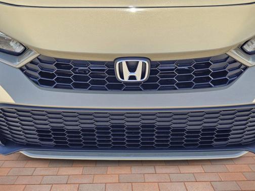 Sand Dune Pearl 2026 Honda Civic Hybrid Sport