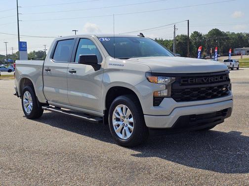 White Sands 2026 Chevrolet Silverado 1500 Custom