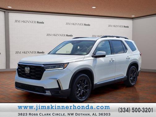 2025 Honda Pilot Touring 8-Passenger