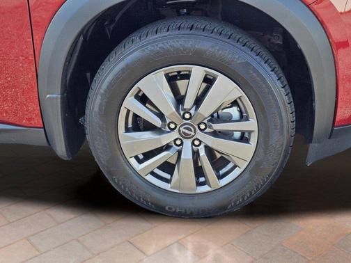 2024 Nissan Pathfinder SV FWD