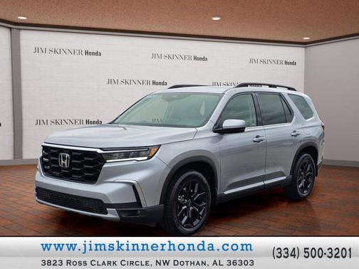 2025 Honda Pilot Touring 8-Passenger